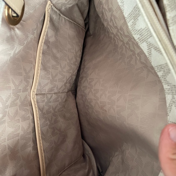 Michael Kors jet set signature tote - Picture 5 of 5